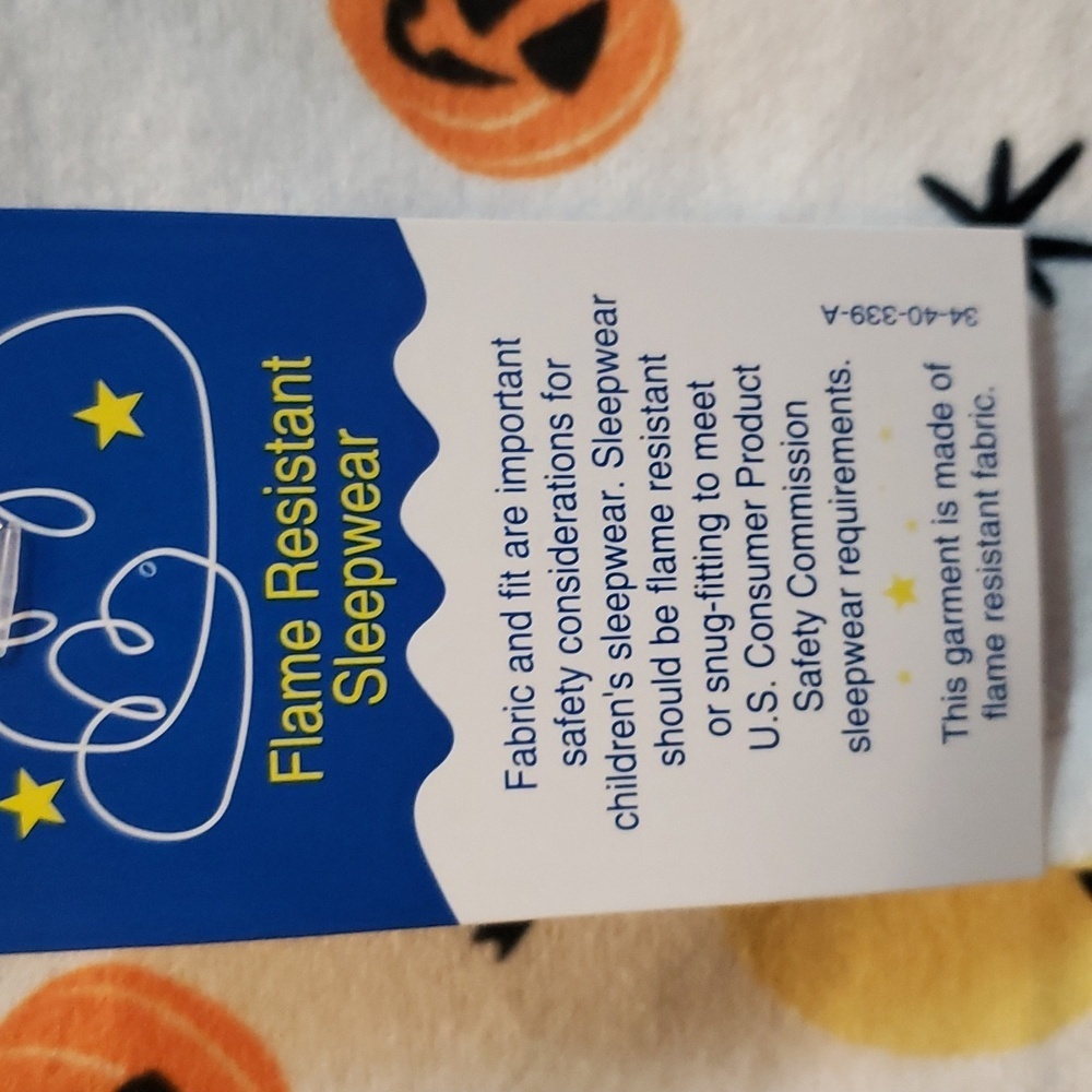 Disney Mickey and Minnie with Pumpkins Halloween Pajama Set - Picture 3 of 6